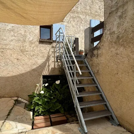 Διαμέρισμα Charming Provencal On Hills With View